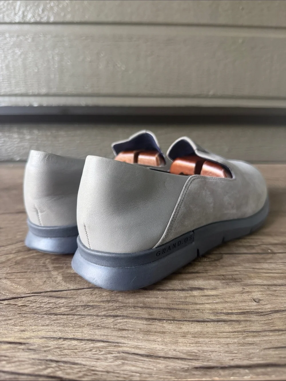 Grand . OS Women’s Slip-On Casual Shoes in Light Gray size 9 B